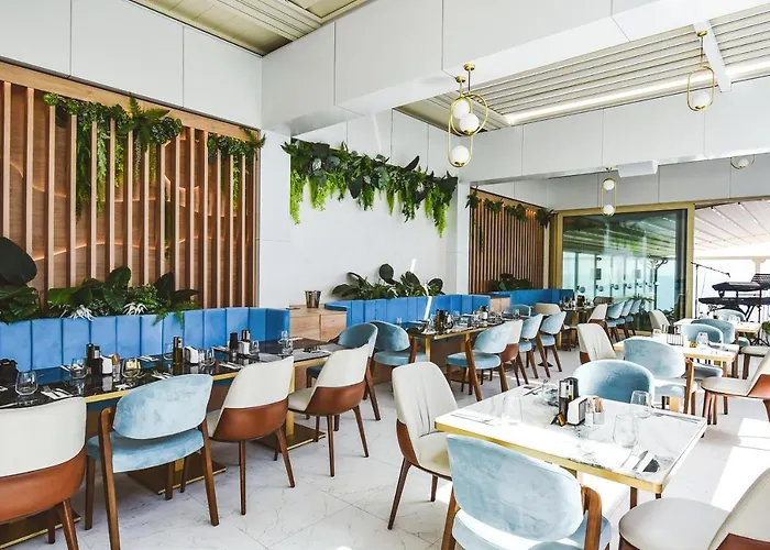 ゲストハウス Reyna コンスタンツァ